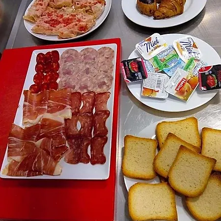Hotel Universitat 2*