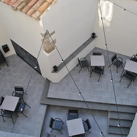 Universitat Hotel 2*